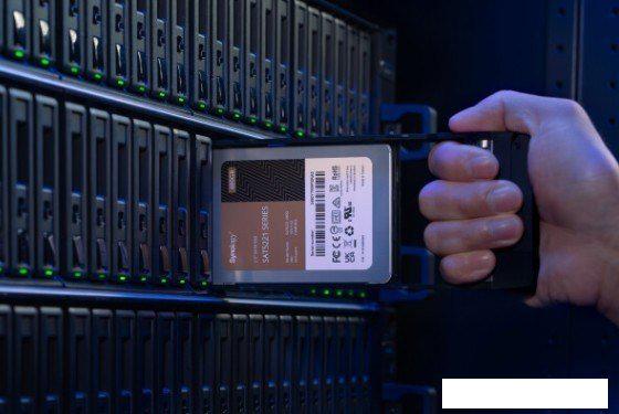 SSD Synology SAT5221 3.84TB SAT5221-3840G- фото2