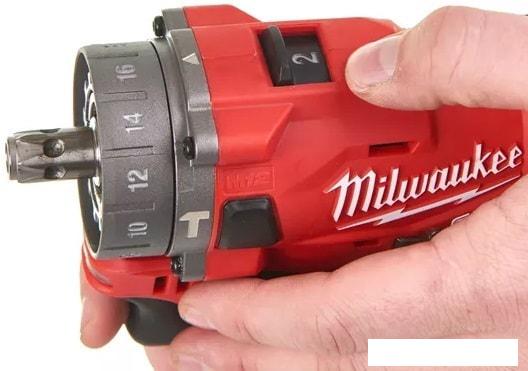Ударная дрель-шуруповерт Milwaukee M12 FPDXKIT-202X 4933464138 (с 2-мя АКБ, кейс)- фото4