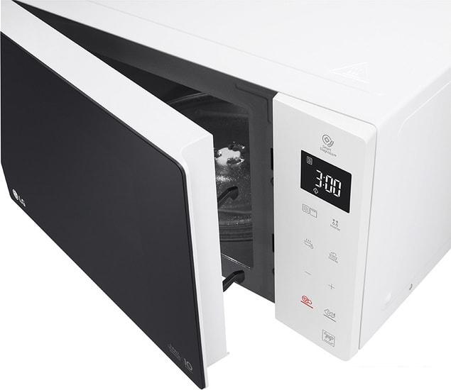 Микроволновая печь LG MH63M38GISW- фото4