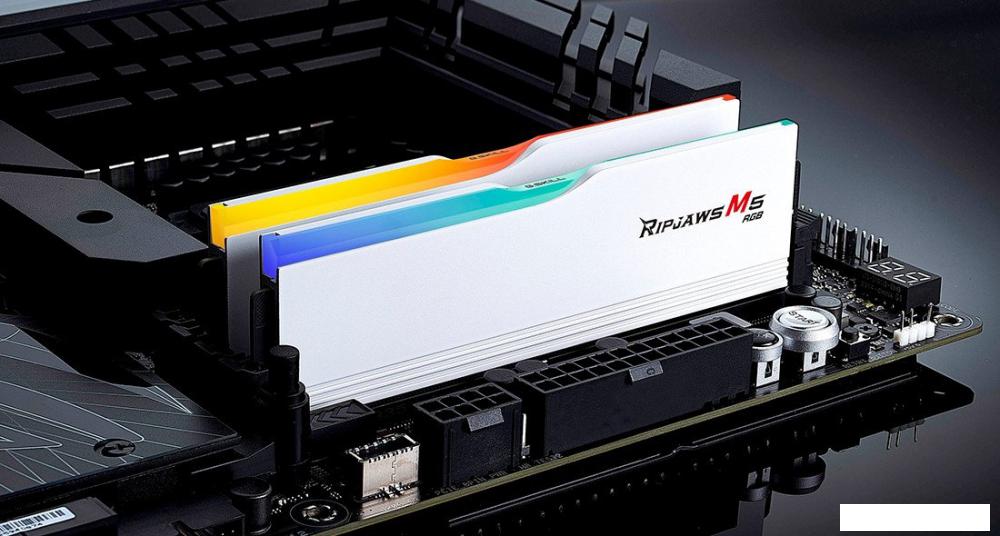 Оперативная память G.Skill Ripjaws M5 RGB 2x32ГБ DDR5 6000 МГц F5-6000J3040G32GX2-RM5RW- фото4