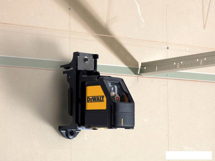 Лазерный нивелир DeWalt DW088K- фото4