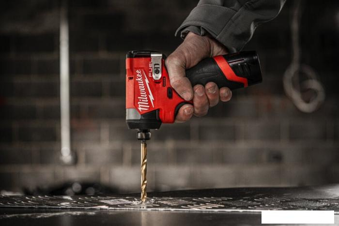 Винтоверт Milwaukee M12 FUEL M12FID2-0 4933479876 (без АКБ)- фото4