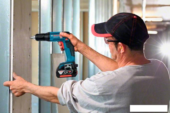 Шуруповерт Bosch GSR 18 V-EC TE Professional [06019C8003]- фото3