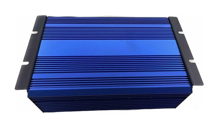 Автомобильный инвертор GEOFOX P 1500W-12V/RC- фото2