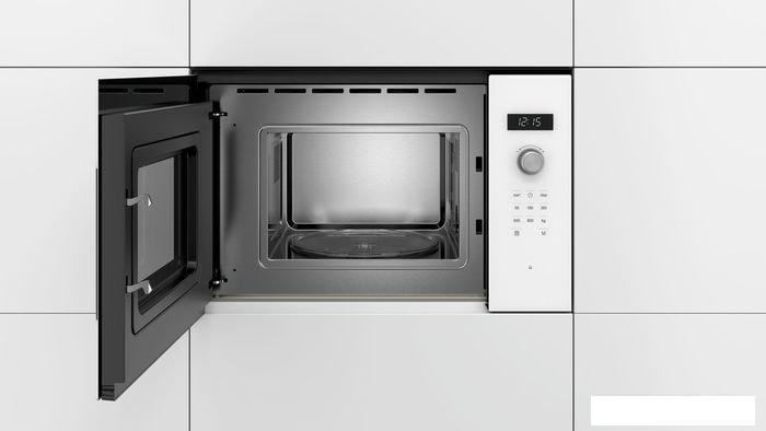 Микроволновая печь Bosch BFL524MW0- фото3