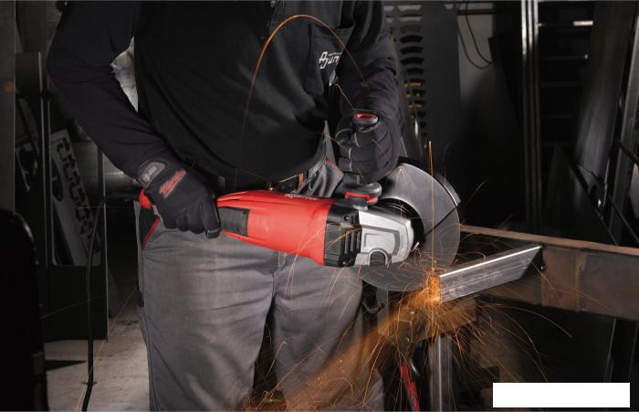 Угловая шлифмашина Milwaukee AGVK 24-230 4933451414- фото4