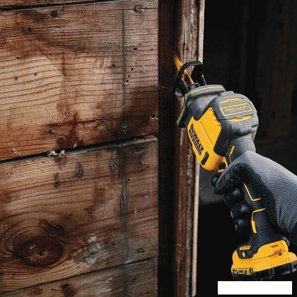 Сабельная пила DeWalt DCS312N-XJ (без АКБ)- фото4