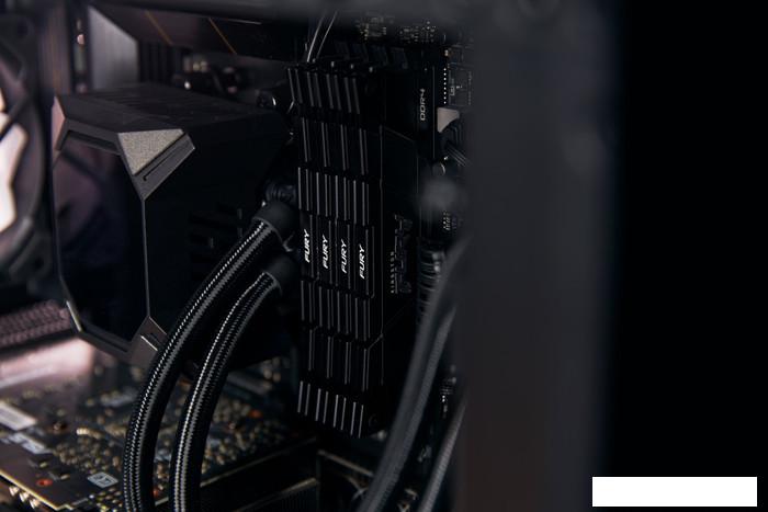 Оперативная память Kingston FURY Renegade 8ГБ DDR4 3200МГц KF432C16RB2/8- фото3