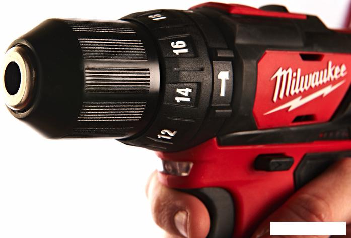 Ударная дрель-шуруповерт Milwaukee M12 BPD-0 4933441950 (без АКБ)- фото3