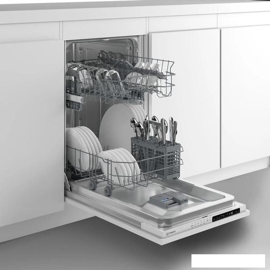Встраиваемая посудомоечная машина Indesit DIS 1C59- фото3