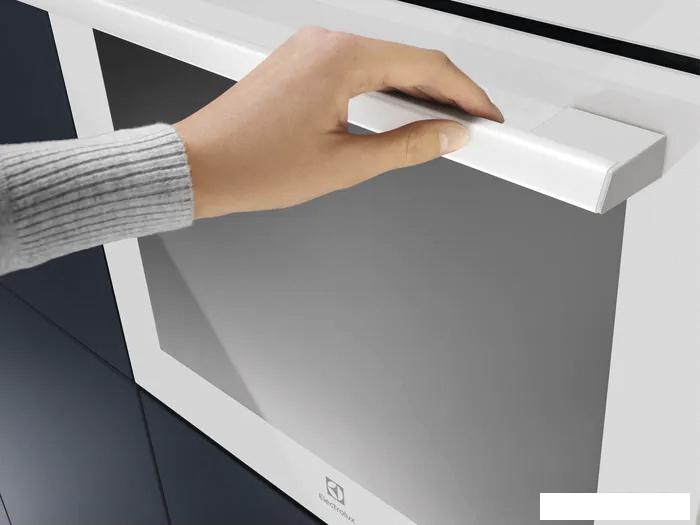 Электрический духовой шкаф Electrolux SenseCook 700 COE7P31V- фото2