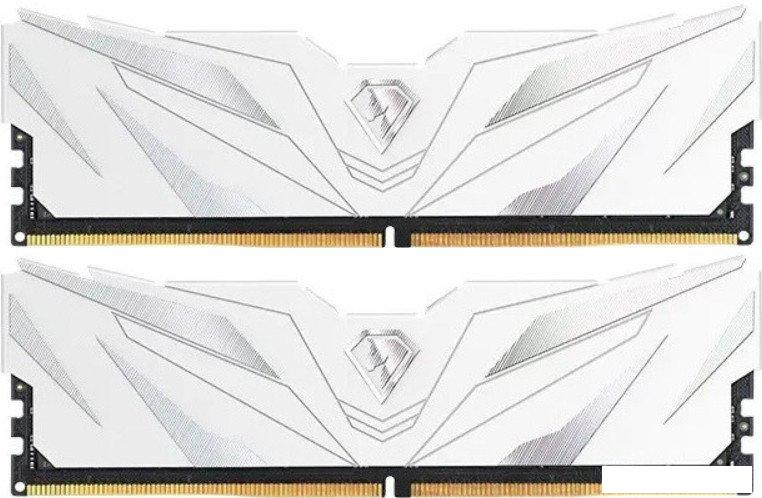 Оперативная память Netac Shadow II 2x16ГБ DDR5 6000 МГц NTSWD5P60DP-32W