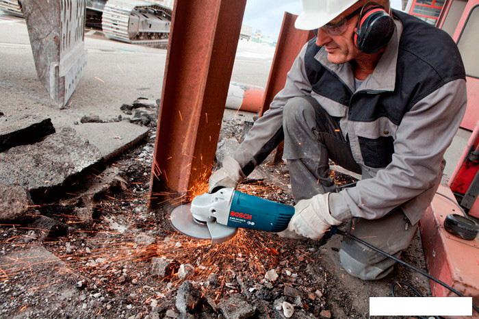 Угловая шлифмашина Bosch GWS 24-180 H Professional [0601883103]- фото3