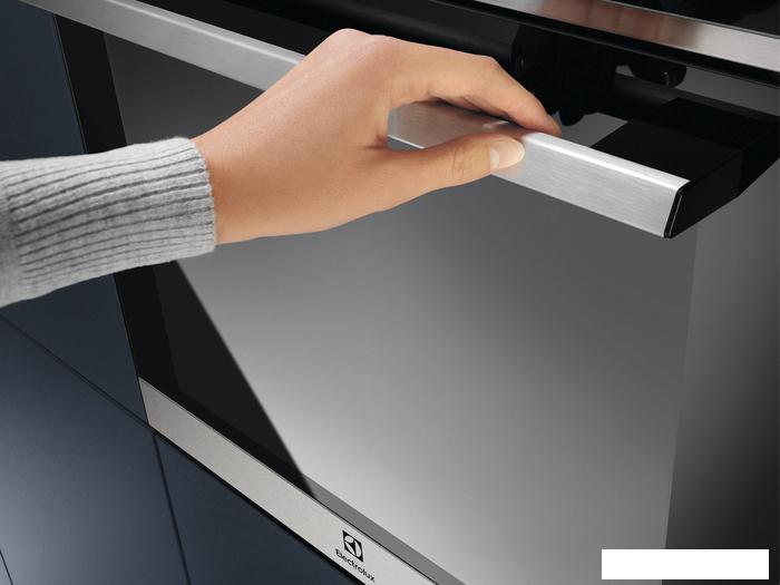 Электрический духовой шкаф Electrolux SurroundCook 600 EOF5C50BX- фото3