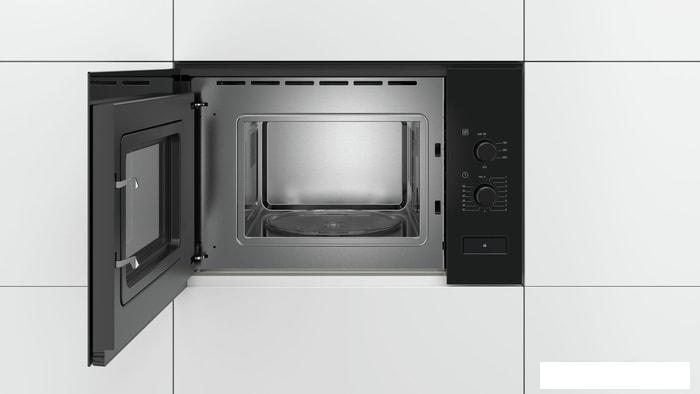Микроволновая печь Bosch BFL520MB0- фото2