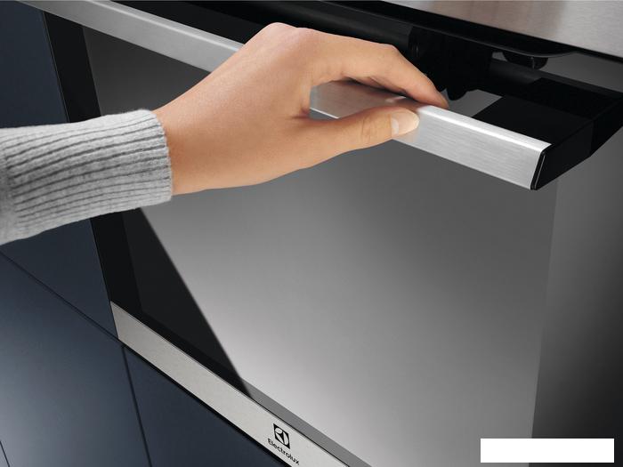Электрический духовой шкаф Electrolux SurroundCook 600 EOF4P56X- фото3