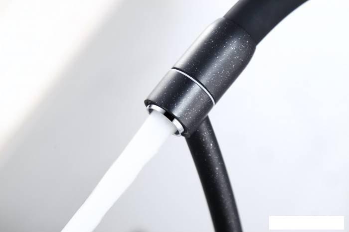 Смеситель Paulmark Siegen Si213111-308 (черный)- фото3