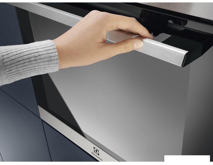 Электрический духовой шкаф Electrolux SurroundCook FLEX 600 EOF3H40BX- фото3