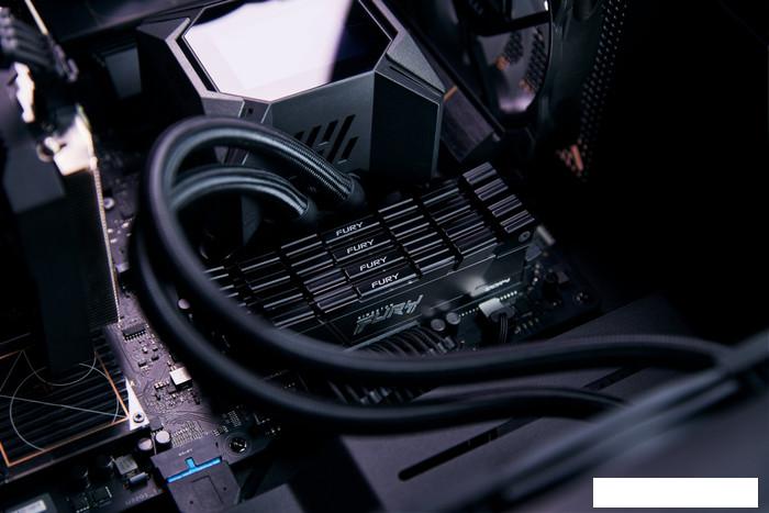 Оперативная память Kingston FURY Renegade 8ГБ DDR4 3200МГц KF432C16RB2/8- фото2