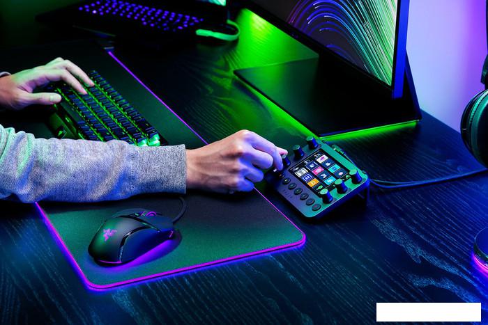 Контроллер для стриминга Razer Stream Controller- фото3