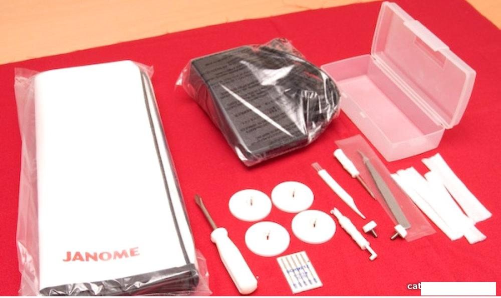Оверлок Janome Cover Pro 7- фото4