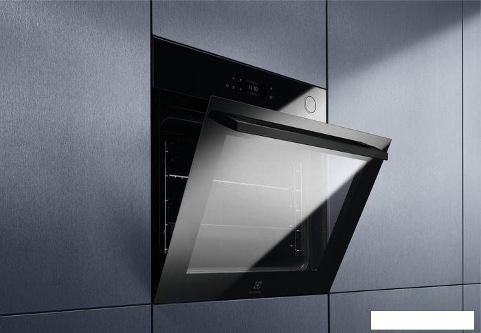 Электрический духовой шкаф Electrolux EOC8P39WZ- фото4