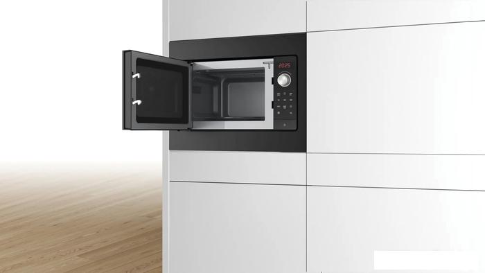 Микроволновая печь Bosch Serie 2 BFL523MB3- фото4