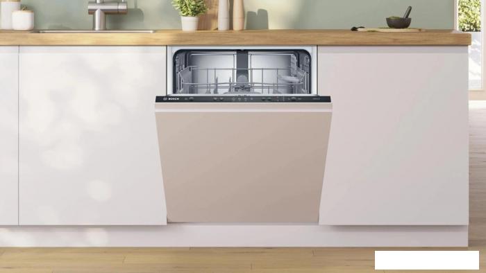 Встраиваемая посудомоечная машина Bosch Serie 2 SMV24AX04E- фото2