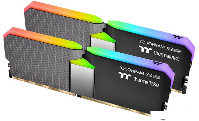 Оперативная память Thermaltake ToughRam XG RGB 2x8ГБ DDR4 4400 МГц R016D408GX2-4400C19A- фото
