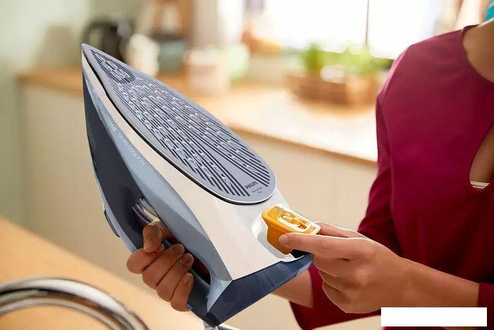 Утюг Philips Azur 7000 Series DST7020/20- фото4