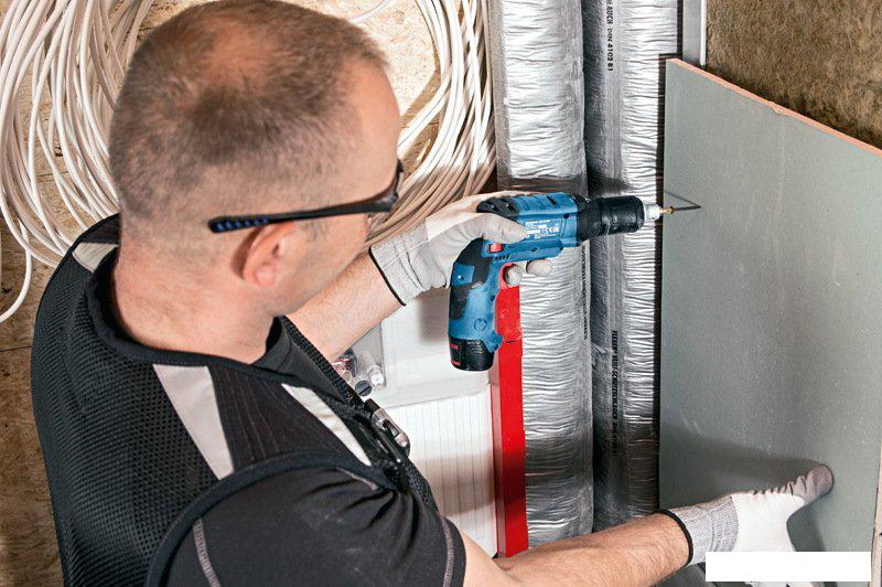 Шуруповерт Bosch GTB 12V-11 Professional (два аккумулятора)- фото4