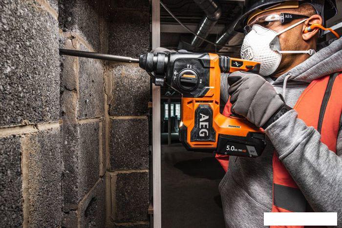 Перфоратор AEG Powertools BBH18BL2-502C 4935492343 (с 2-мя АКБ, кейс)- фото4