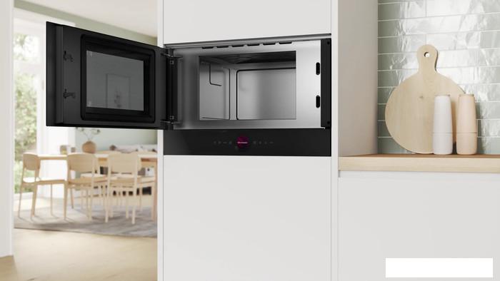 Микроволновая печь Bosch Serie 8 BFL9221B1- фото3