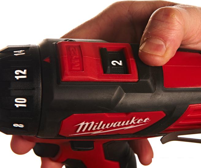 Дрель-шуруповерт Milwaukee M12 BDD-0 [4933441930]- фото3