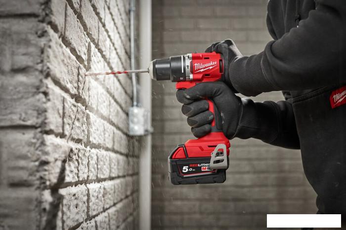 Ударная дрель-шуруповерт Milwaukee M18 M18BLPDRC-422C 4933492825 (с 2-мя АКБ 2 Ач + 4 Ач, кейс)- фото3