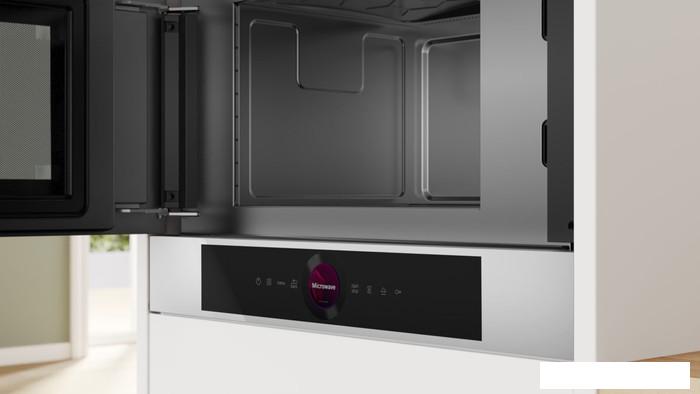 Микроволновая печь Bosch Serie 8 BFL7221W1- фото2